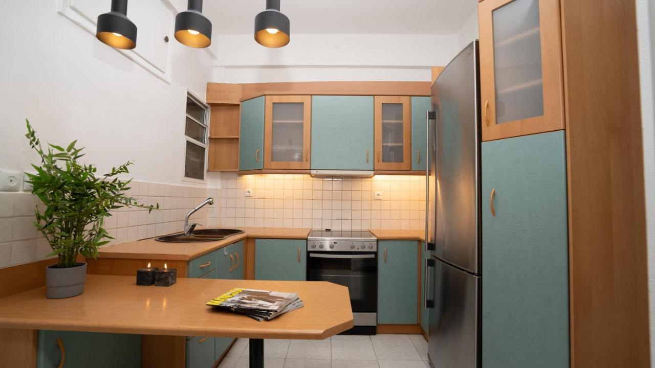 City Center Apt. On A Traffic Free Street Atenas Exterior foto